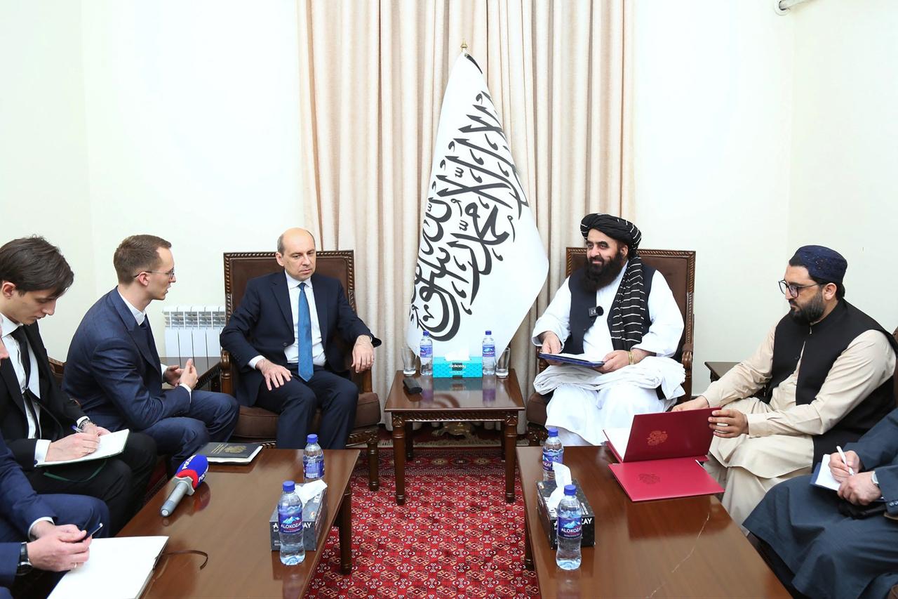 তালেবান সরকারকে প্রথম আনুষ্ঠানিকভাবে স্বীকৃতি দিল রাশিয়া